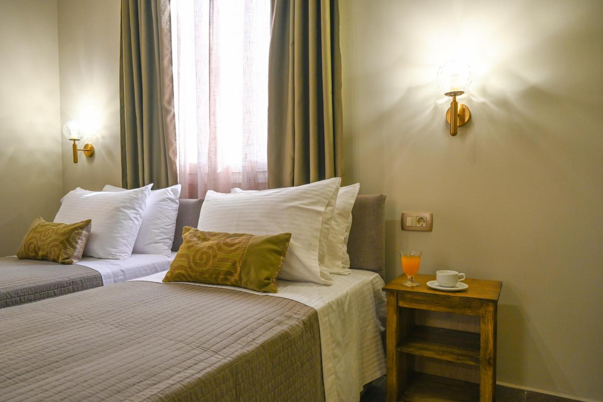 Vivis Hub Aparthotel Argostoli  Eksteriør bilde