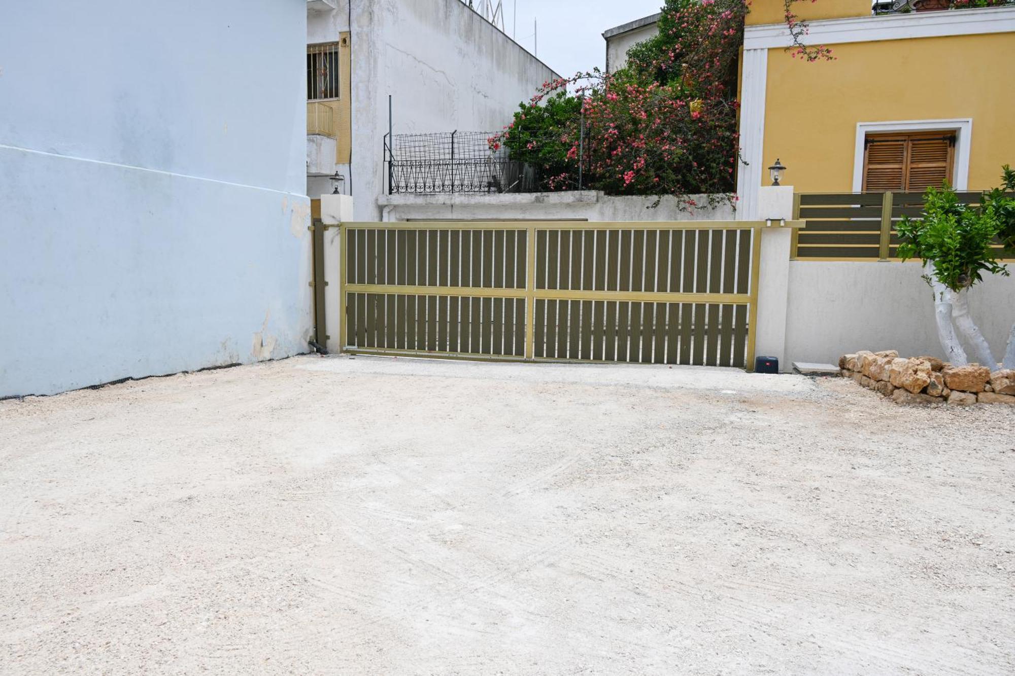 Vivis Hub Aparthotel Argostoli  Eksteriør bilde