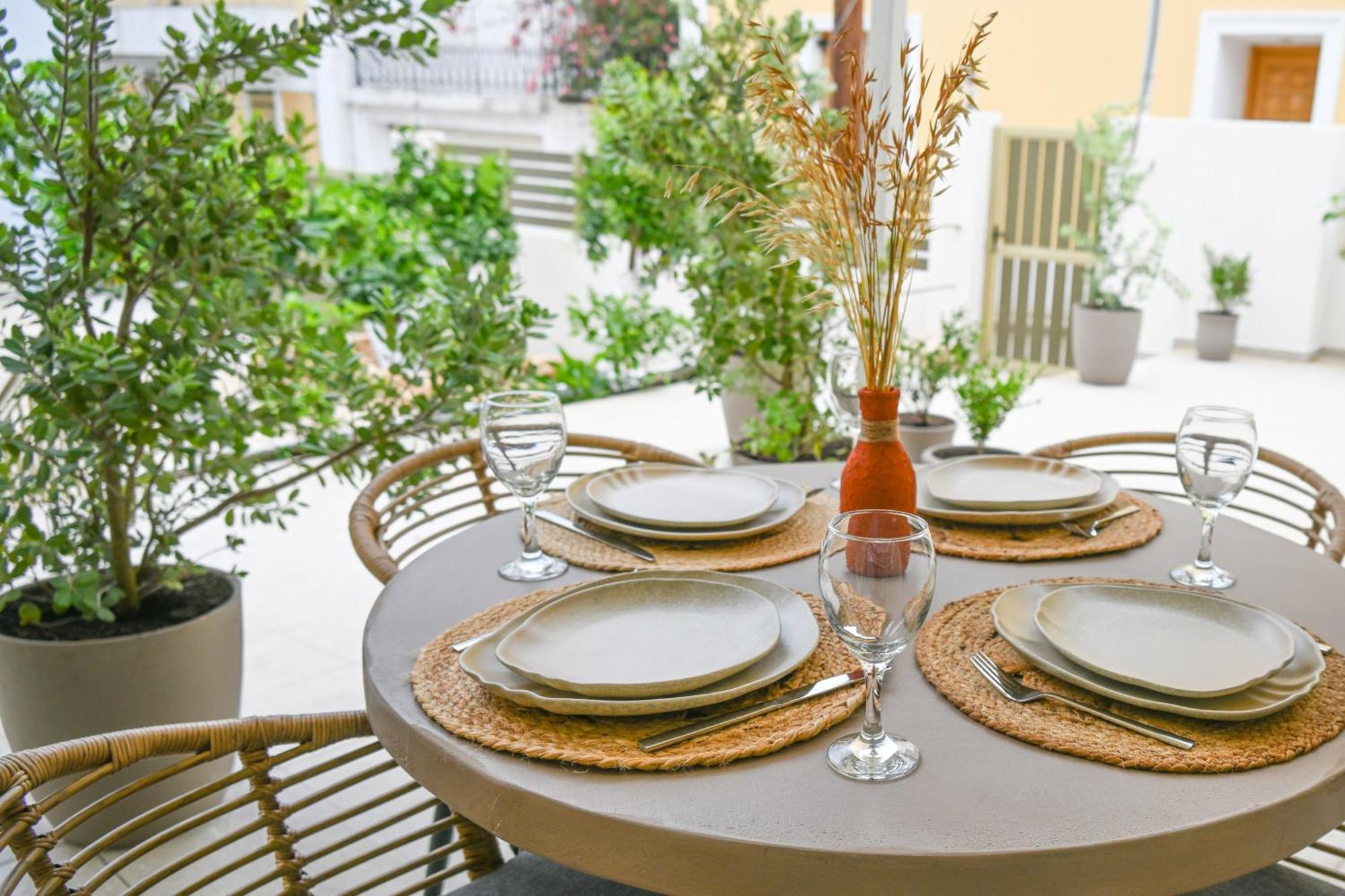Vivis Hub Aparthotel Argostoli  Eksteriør bilde